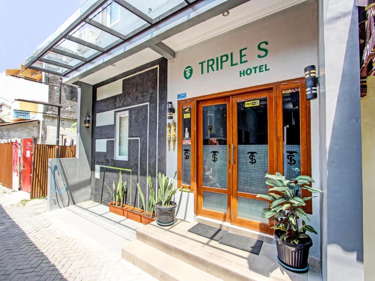 Oyo 91686 Triple S Hotel Malioboro Джок'якарта Екстер'єр фото